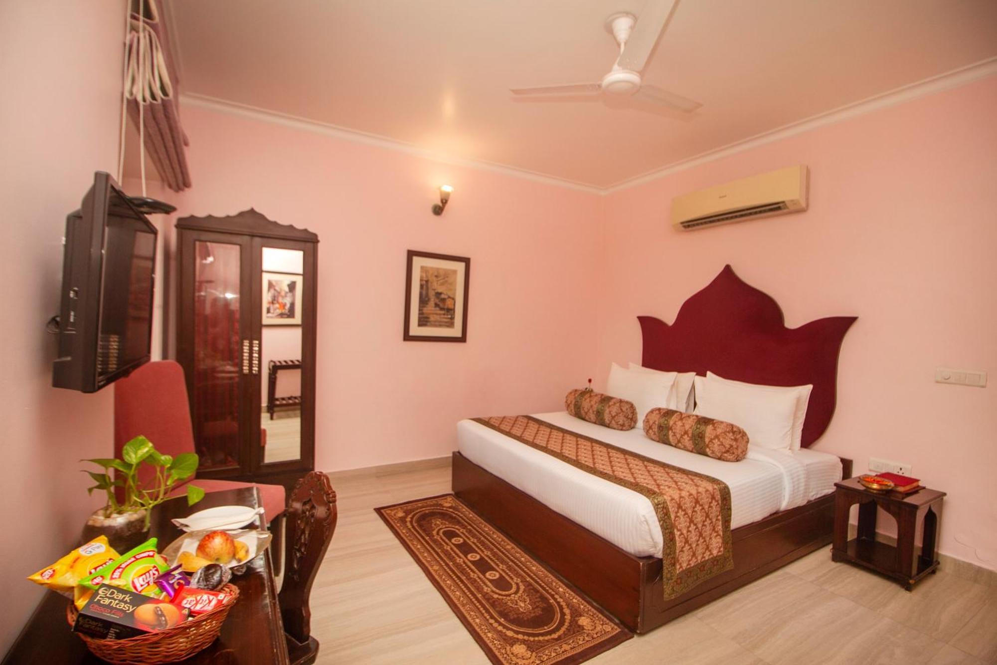 Amritara Suryauday Haveli Otel Varanasi Dış mekan fotoğraf