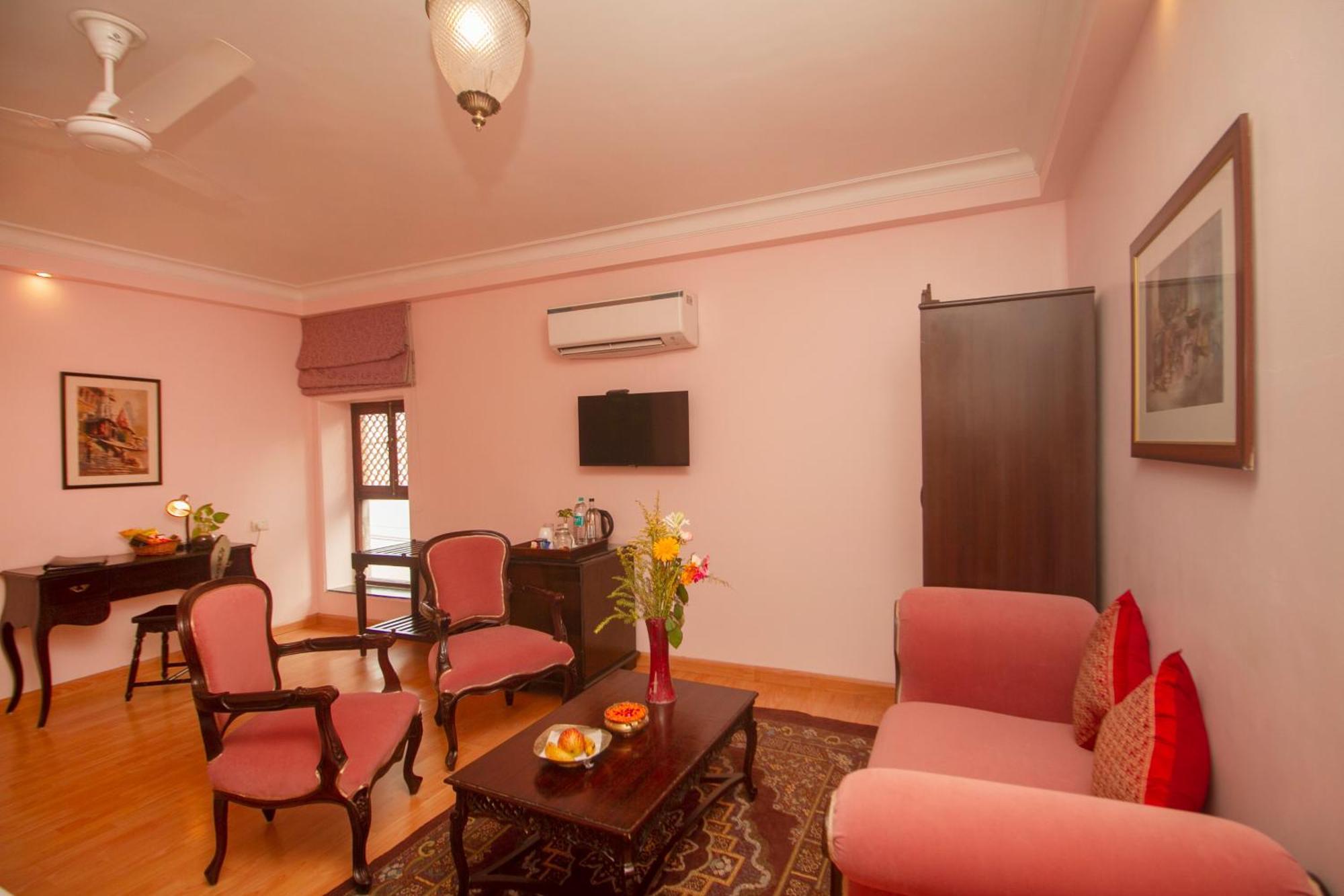 Amritara Suryauday Haveli Otel Varanasi Dış mekan fotoğraf