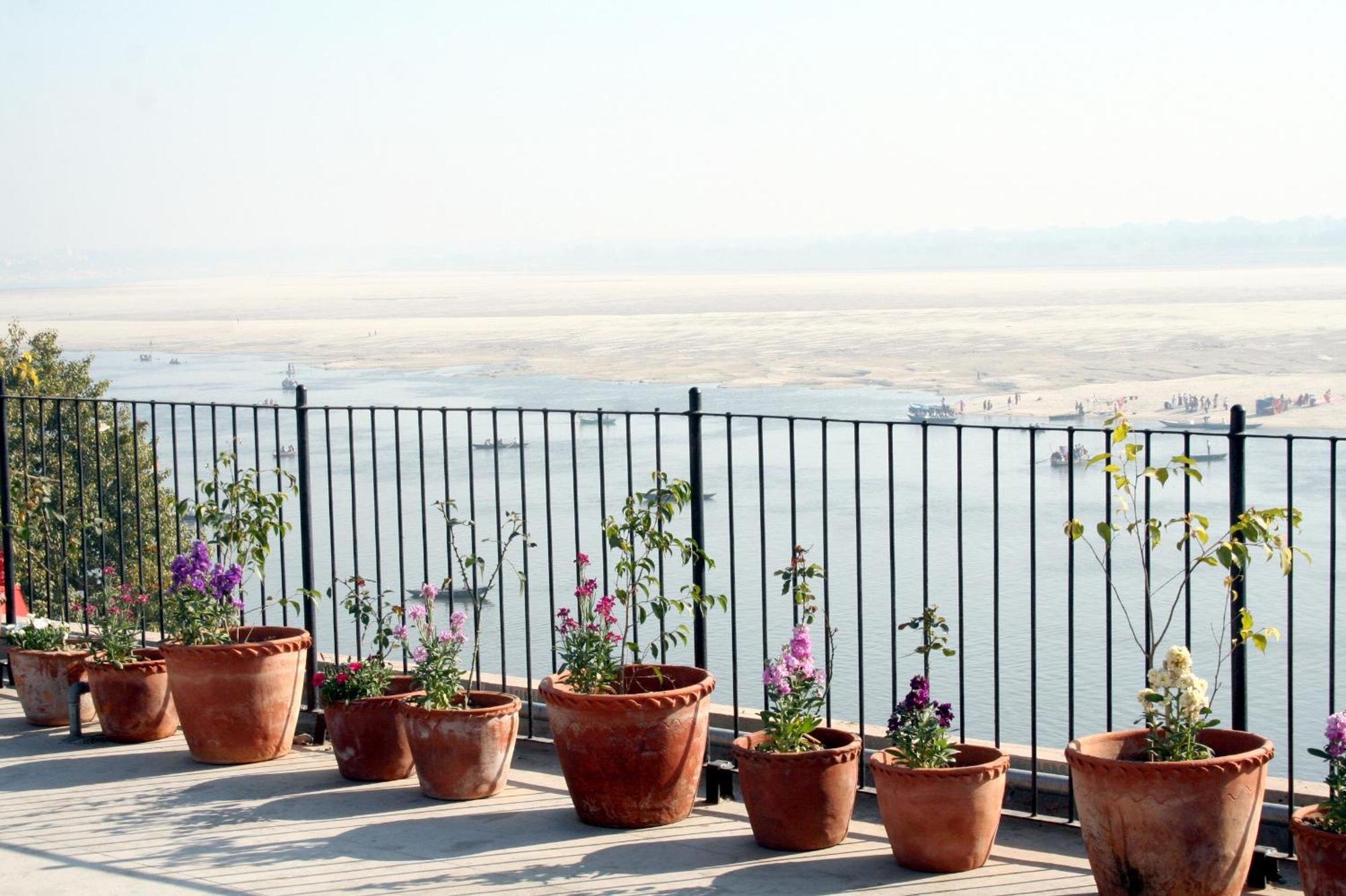 Amritara Suryauday Haveli Otel Varanasi Dış mekan fotoğraf